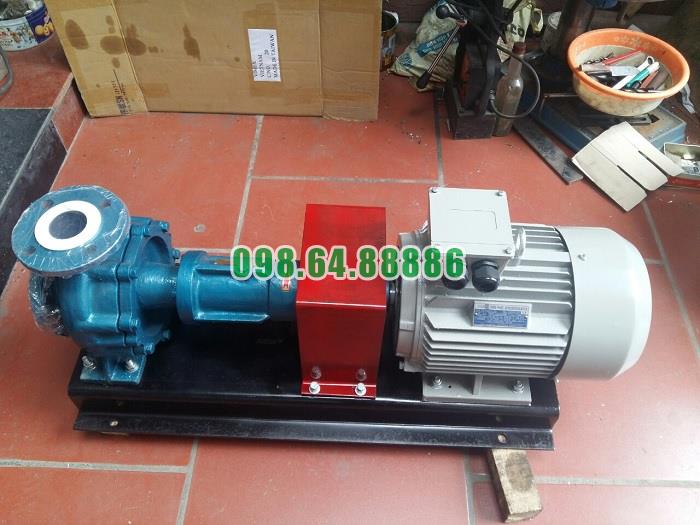 Bơm dầu nóng công nghiệp RY50-32-200 cột áp 50 m, công suất 5.5 kW, tốc độ 2900 vòng/phút, lưu lượng 18 m3/h